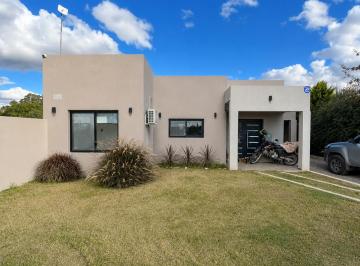 Casa de 3 ambientes, Capitán Sarmiento · Casa con 600 m² de Terreno, 2 Dorm. en Venta en Capitán Sarmiento