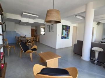Departamento · 140m² · 4 Ambientes · 1 Cochera · Departamento Triplex con Cochera en Cañitas