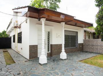 Casa · 142m² · 4 Ambientes · 2 Cocheras · Venta Casa 4 Ambientes con Patio y Terraza en Merlo.