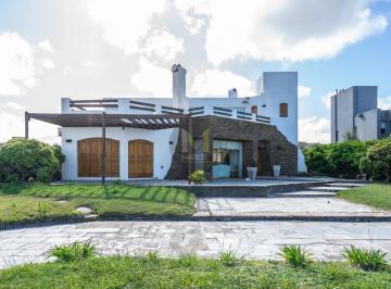 Casa · 381m² · 7 Ambientes · 5 Cocheras · Casa en Venta 7 Ambientes Pinamar Lasalle