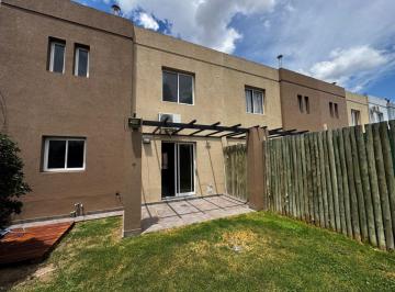 Casa de 5 ambientes, Maipú · Moderno Dúplex | Barrio Furlotti | Maipú | Seguridad y Diseño Funcional