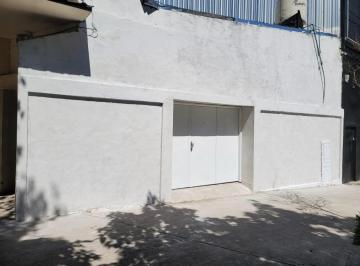 Depósito · 200m² · 5 Ambientes · Depósito en Venta - 200 m - Villa Luro.