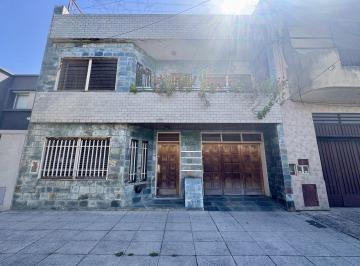 YAR-YAR-27549_2 · Casa 4 Ambientes. | Rauch 1481