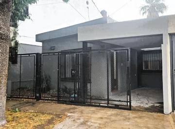 PH · 70m² · 4 Ambientes · 1 Cochera · Casa en PH 4 Ambientes en Ituzaingó Norte