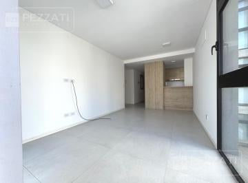 Departamento · 45m² · 2 Ambientes · Departamento de 2 Amb. Contrafrente Abierto. Muy Luminoso. Edificio de 4 Años. Sum con Parrilla, Sol