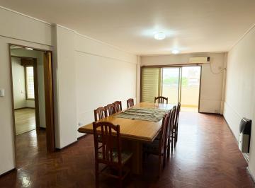Departamento · 160m² · 6 Ambientes · 1 Cochera · Departamento de 3 Habitaciones en Edificio Jockey Club