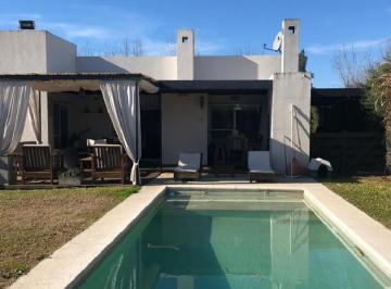Casa · 130m² · 4 Ambientes · 2 Cocheras · Casa en Venta en El Recodo Pilar