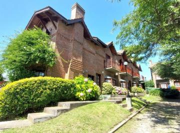 Casa · 106m² · 3 Ambientes · 1 Cochera · Dúplex - 3 Ambientes - Venta - Villa Gesell - Céntrico - Único