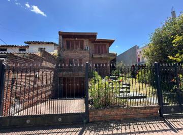 Casa · 220m² · 6 Ambientes · 3 Cocheras · Casa en Venta en Paso del Rey 6 Ambientes
