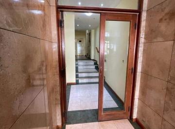 Entrada · Venta Departamento Dos Dorm. en Centro