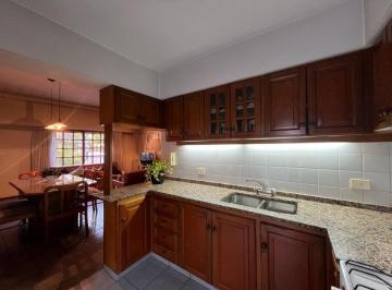 PH de 4 ambientes, Parque Avellaneda · Duplex en Venta con Garaje, Terraza, Patio y Balcon