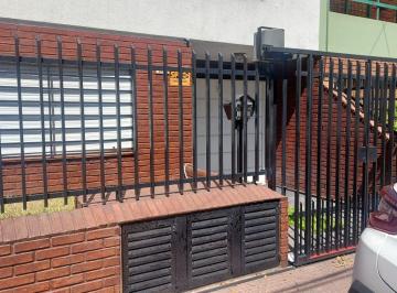 Casa de 4 ambientes, Tres de Febrero · Duplex 4 Amb 3 Baños Garage Cub