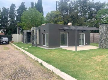Casa de 3 ambientes, Malvinas Argentinas · Hermosa Casa en Venta – Tortuguitas - Barrio de Casas