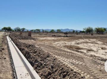 Terreno , Salta · Terreno / Lote en Venta de 302.4 m² Ubicado en Vía Aurelia