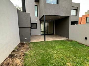Casa de 3 ambientes, Córdoba · Alquiler – Lomas de Manantiales