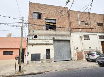 Bodega-Galpón , Lanús · Venta de Galpón Industrial con Trifásica y Gas Industrial – 2 Plantas – Acceso Rápido a Caba.