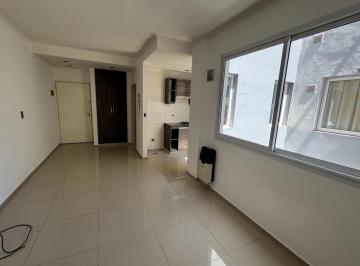 Departamento · 30m² · 1 Ambiente · 1 Ambiente Muy Luminoso - Monte Castro - Cuadra Linda y Tranquila - Edificio Categoria