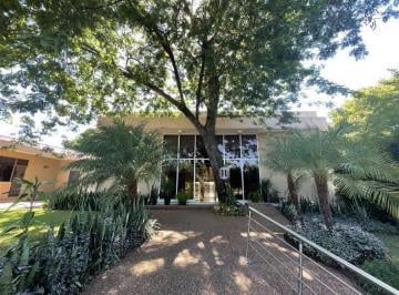 Local comercial · 1570m² · 3 Ambientes · 10 Cocheras · Salón Comercial Para Eventos en Venta en Central - Paraguay