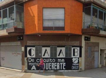 Local comercial , Monte Castro · Excelente Local Comercial, con Amplio Portón Vehicular en Excelente Ubicación!