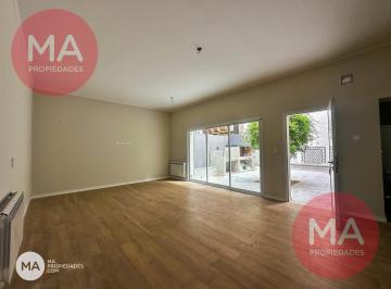 Casa · 145m² · 4 Ambientes · Casa de Pasillo Único 3 Dorm. - Pueyrredon 1500 - Ntra. Señora de Lourdes Rosario | Venta