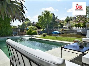 Casa de 9 ambientes, Tigre · Boat Center. Doble Lote Sobre Río. 5 Suite. de Revista.
