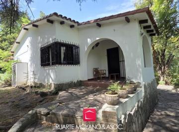 Casa · 1226m² · 5 Ambientes · Chalet en Venta | 2 Dorm. | La Isla