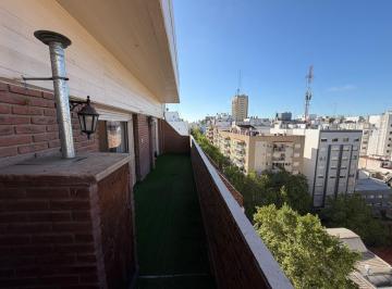 Departamento · 45m² · 2 Ambientes · 1 Cochera · 2 Ambientes en Macrocentro - Balcon y Cochera