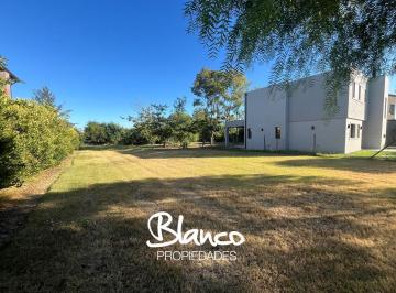 Terreno · 550m² · Lote en Venta en Pilar del Este, Barrio Santa Elena, Pilar, G. B. a. Zona Norte