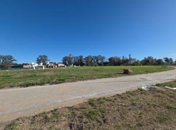 Terreno · 800m² · Último Lote en Jardín Inglés – Valle Escondido 800 m² – Financiación