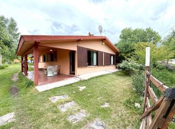 Casa · 188m² · 5 Ambientes · 2 Cocheras · Casa 6 Ambientes + Terreno en Venta El Salto