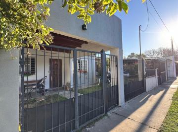 Casa · 50m² · 3 Ambientes · 1 Cochera · Casa - Saladillo