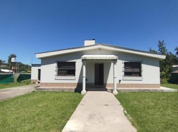 Casa · 140m² · 5 Ambientes · 1 Cochera · Vendo Casa Cuatro Dorm. Anisacate, Cordoba