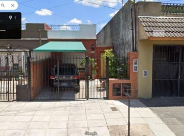 Casa · 120m² · 6 Ambientes · Casa Chalet en Venta en Villa Ballester, San Martin, G. B. a. Zona Norte