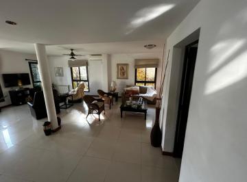 Casa · 203m² · 6 Ambientes · 2 Cocheras · Venta - Permuta Casa 3 Dorm. Barrio Cerrado Apta Crédito, Funes