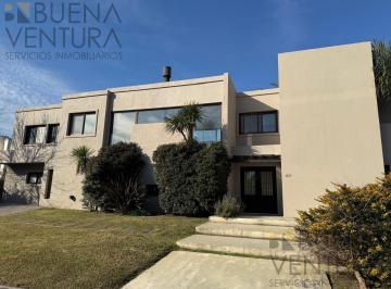 Casa · 320m² · 3 Dormitorios · Apta Credito Oportunidad - Fincas de Iraola II