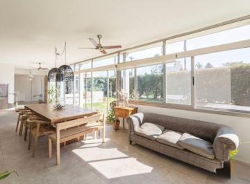 Casa · 290m² · 7 Ambientes · 2 Cocheras · Venta/permuta Casa 5 Dorm. San Marino, Funes Hills
