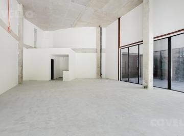Local comercial · 98m² · 3 Ambientes · 1 Cochera · Alquiler Local Comercial en Parque Miramar
