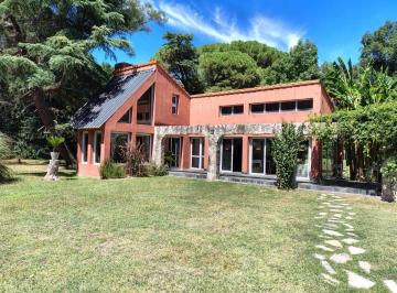 Quinta vacacional · 450m² · 8 Ambientes · Quinta en Venta - 8 Dorm. 4 Baños - Moreno