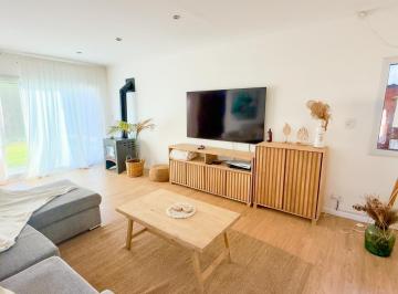Casa · 141m² · 5 Ambientes · 2 Cocheras · Venta - Casa 3 Dorm., Piscina, Terreno 540 m². Roldán - Santa Teresa