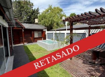 Casa · 43m² · 3 Ambientes · 1 Cochera · Hermosa Casa Tipo Cabaña con Pileta en Barrio Cerrado!