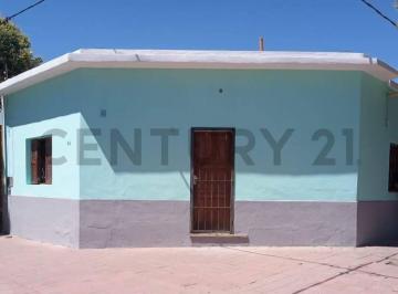 Casa · 147m² · 6 Ambientes · 3 Cocheras · Oportunidad! Casa con Local Comercial