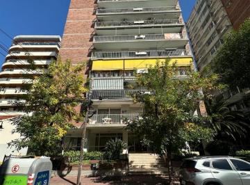 Departamento · 69m² · 3 Ambientes · 1 Cochera · Departamento en Mart. - Vias/santa Fe