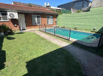 Casa de 6 ambientes, San Isidro · Chalet a Modernizar 5 Amb + Quincho, Jardin y Pileta