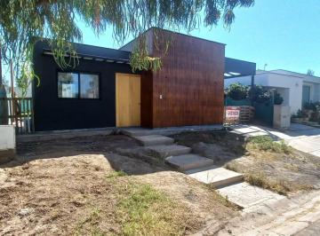 Casa · 90m² · 6 Ambientes · 2 Cocheras · Lar de Drummond Manzana F 9