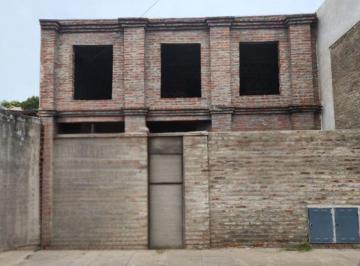 Casa de 6 ambientes, José C Paz · Retasada 50% – de U$s 220.000 a U$s 110.000 – Oportunidad en El Centro de José C. Paz