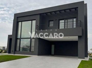 VCO-VCO-1244_2 · Casa en Venta Village Plaza