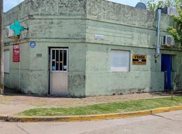 Casa de 5 ambientes, San Carlos Norte · Casa 2 Dorm, Local y Dpto 1 Dorm. en San Carlos Norte!