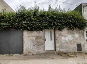 Casa de 3 ambientes, Avellaneda · Casa 3 Ambientes con Garaje en Venta – Sarandí, Avellaneda