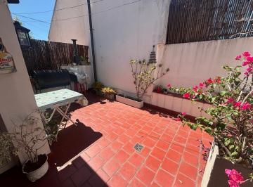 PH · 110m² · 4 Ambientes · PH 4 Ambientes con Patio. La Lucila.