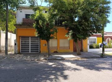 Departamento · 28m² · 2 Ambientes · Depto 2 Amb. 1º Piso Centro a 2 Cuadras del Mar!